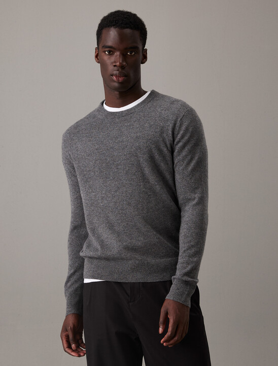 Classic Cashmere Crewneck Sweater