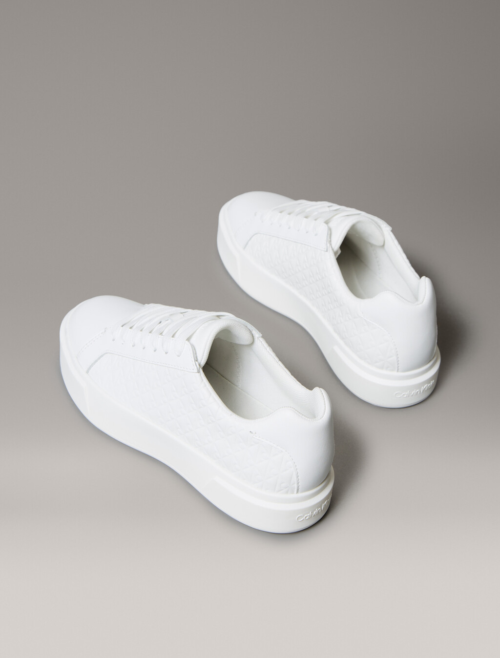Leather Emblem Logo Trainers, Bright White, hi-res