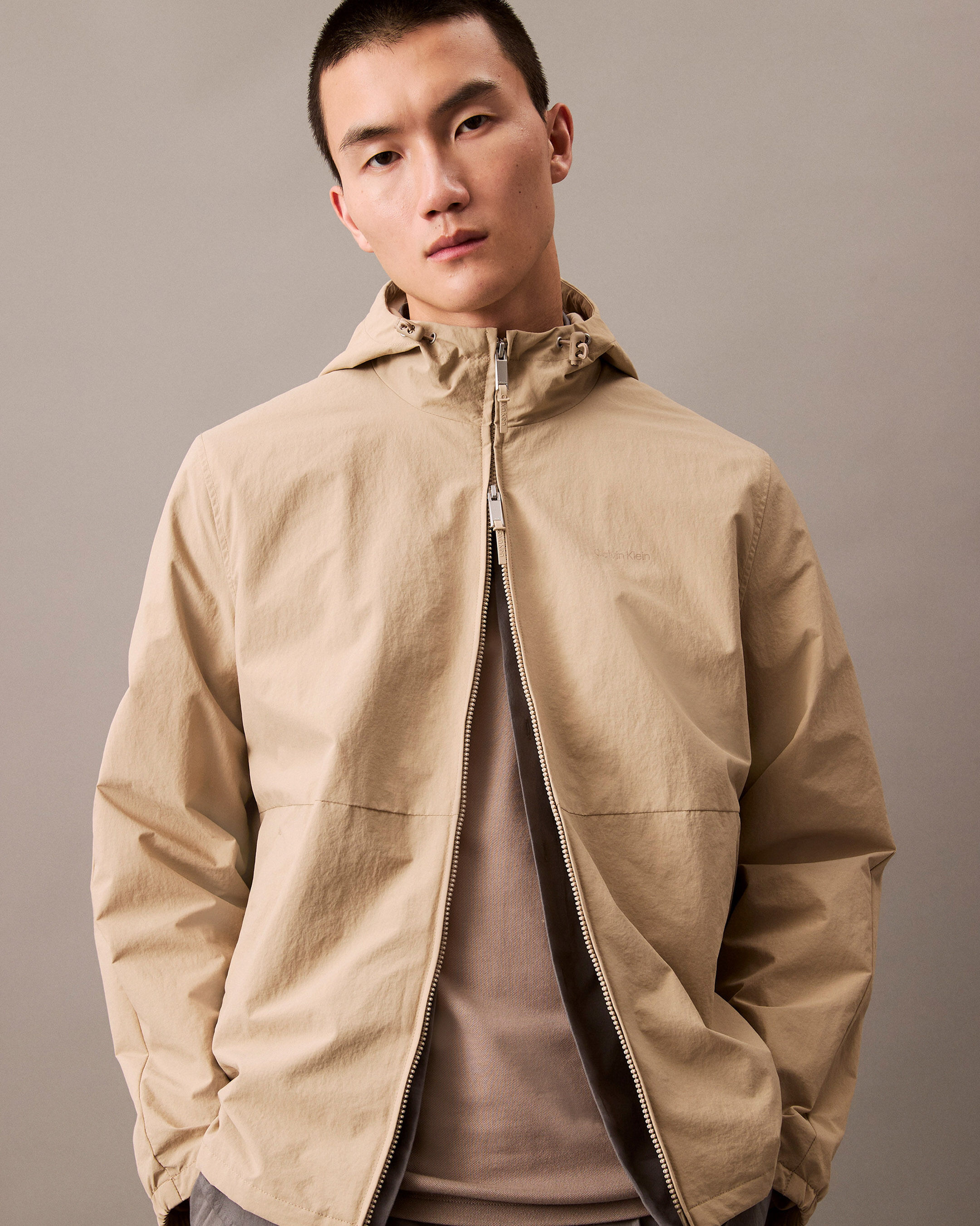 Crinkle Nylon Hooded Windbreaker Jacket | brown | Calvin Klein Taiwan