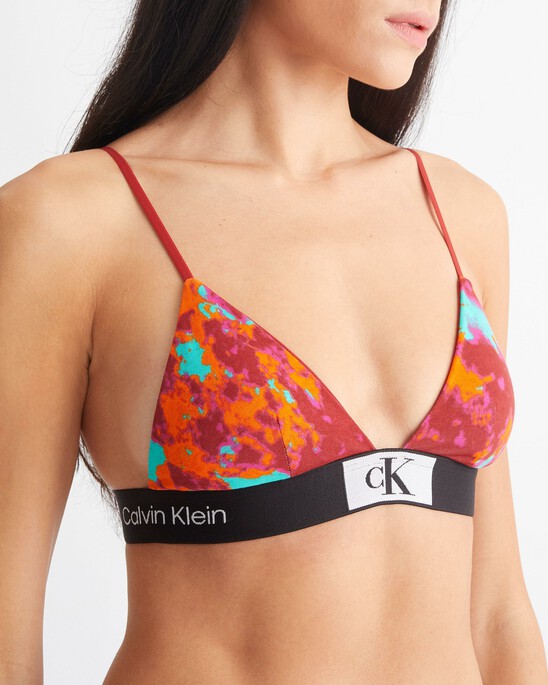 CALVIN KLEIN 96 薄墊三角胸罩