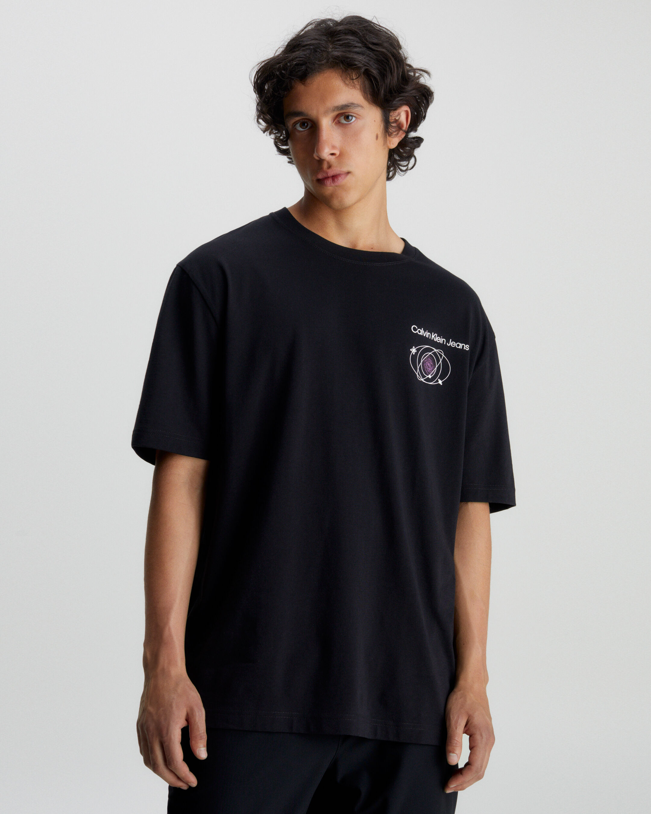 Calvin klein hotsell t shirt jeans