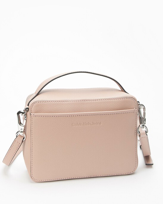 Handbags + Pouches | Calvin Klein Taiwan