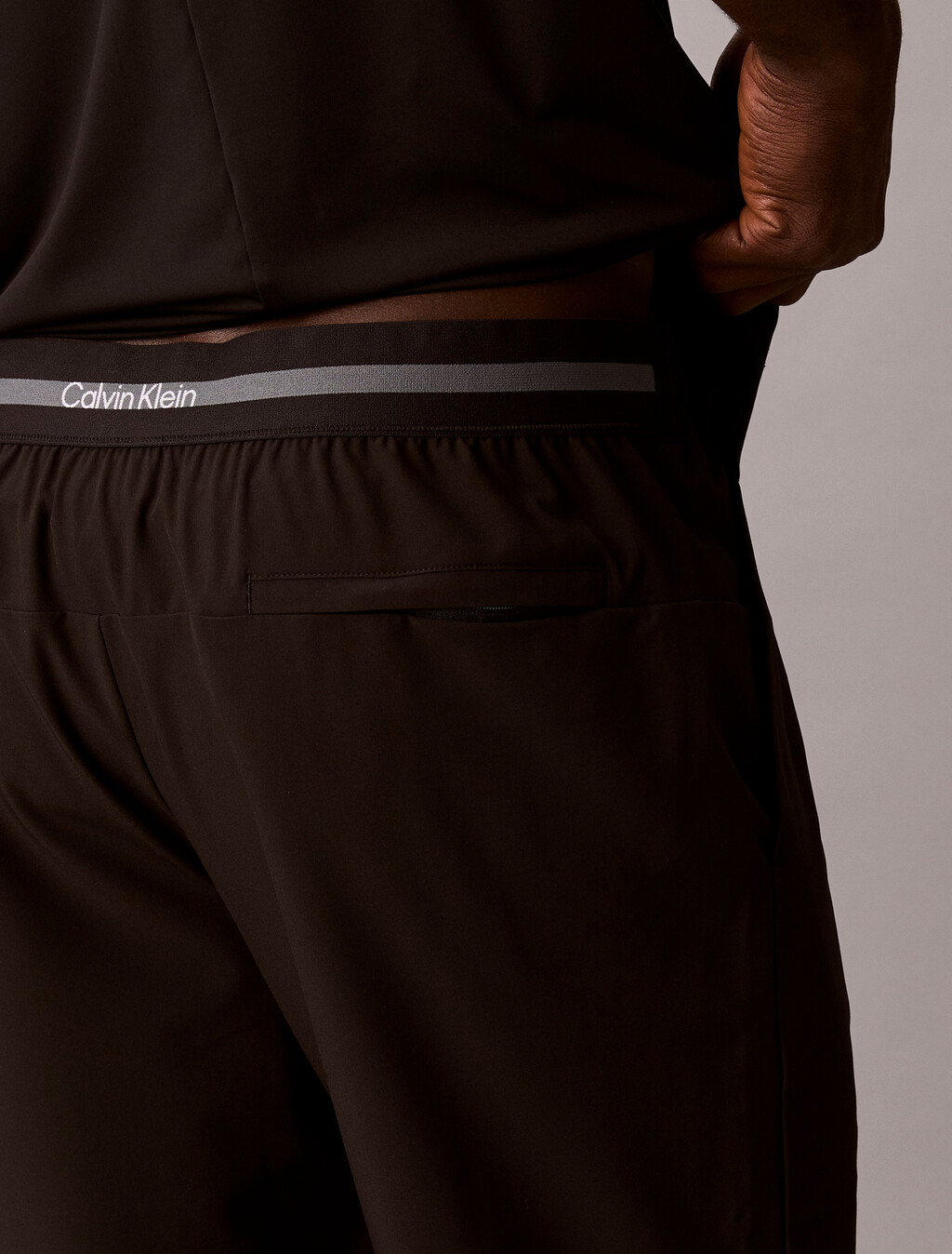 抗潑水運動性能長褲, Black, hi-res