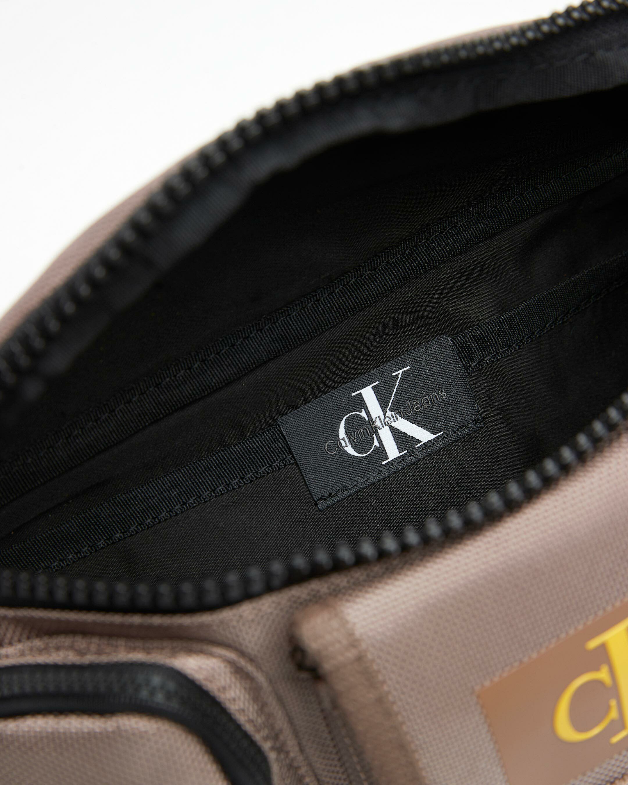 Calvin klein waist outlet bag