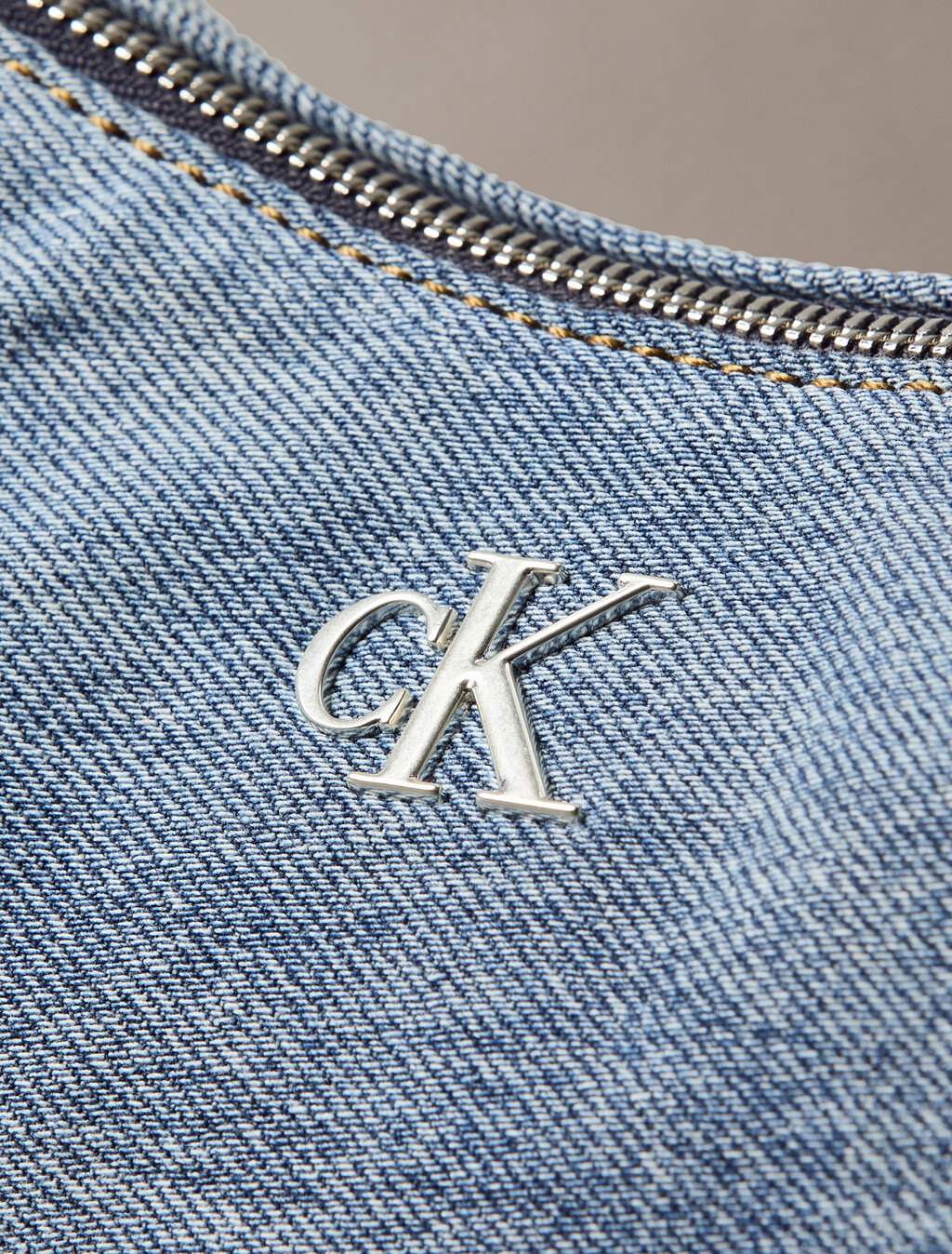 Monogram 牛仔布半月型單肩包, Denim, hi-res