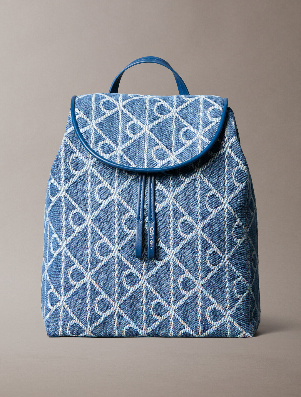 牛仔布標誌提花後背包, Denim JQD Medium Wash, hi-res