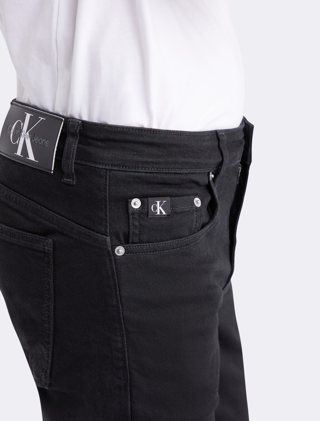 Core 黑色緊身牛仔褲, 90S BLACK CALVIN CUFF UP LOGO, hi-res