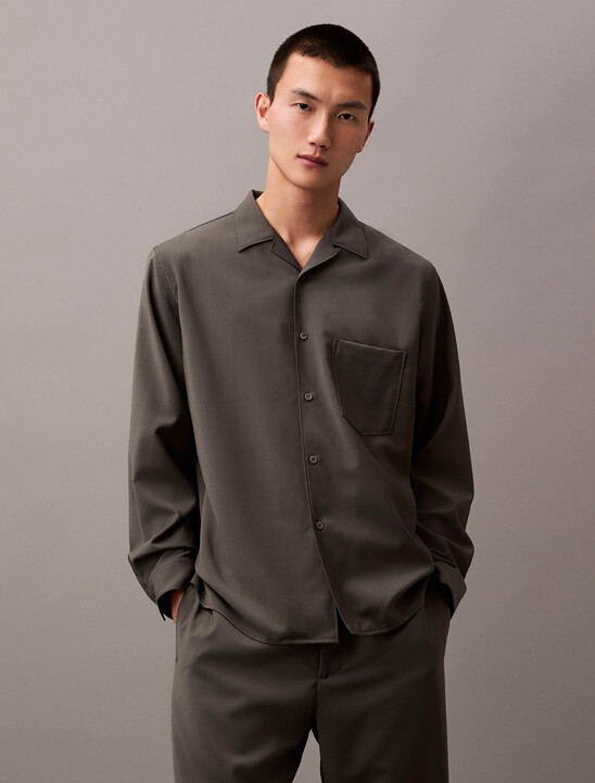 Lightweight Wool Button-Down Shirt