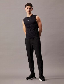 Modern Sport 梭織長褲, Black Beauty, hi-res