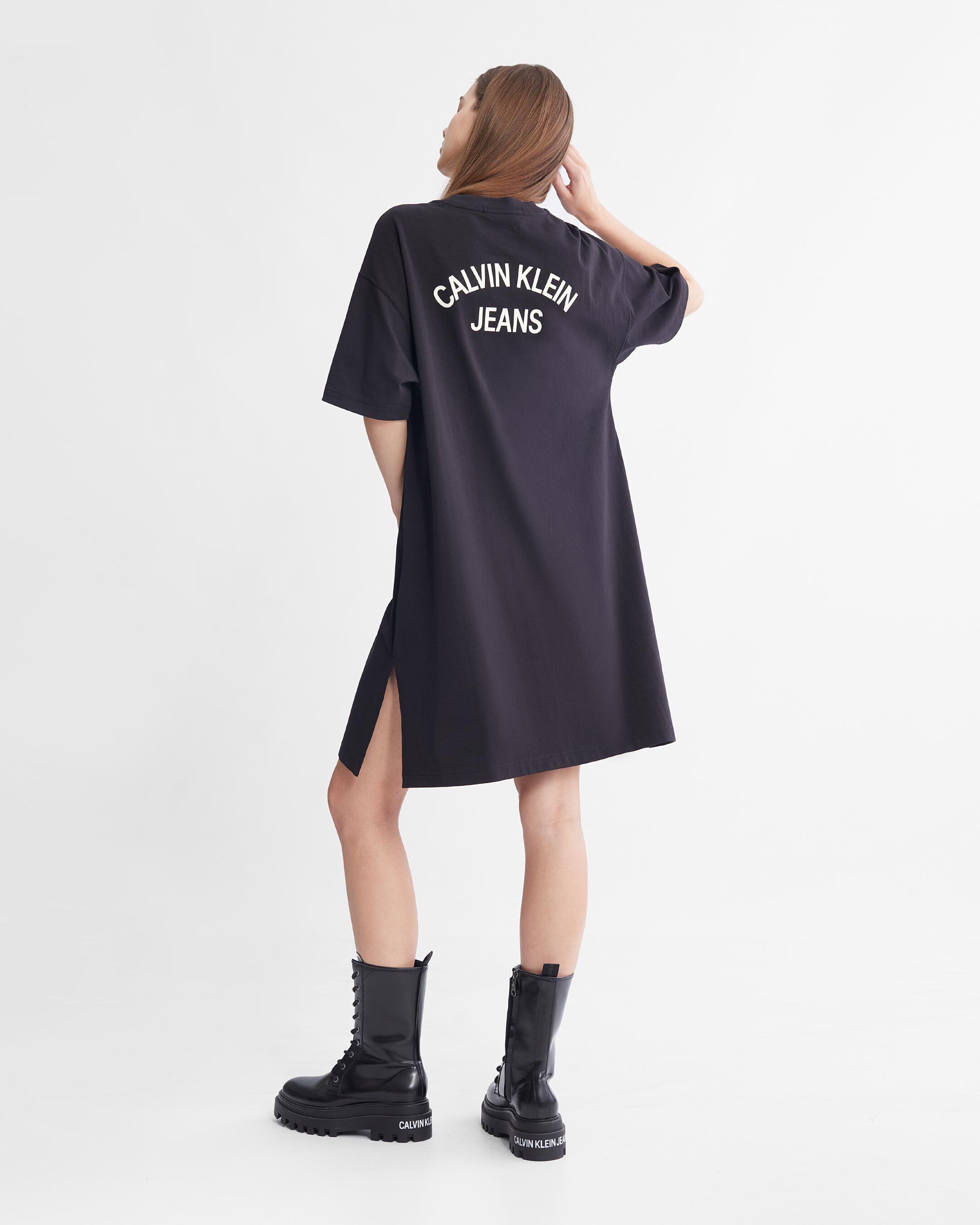 T black Calvin Klein