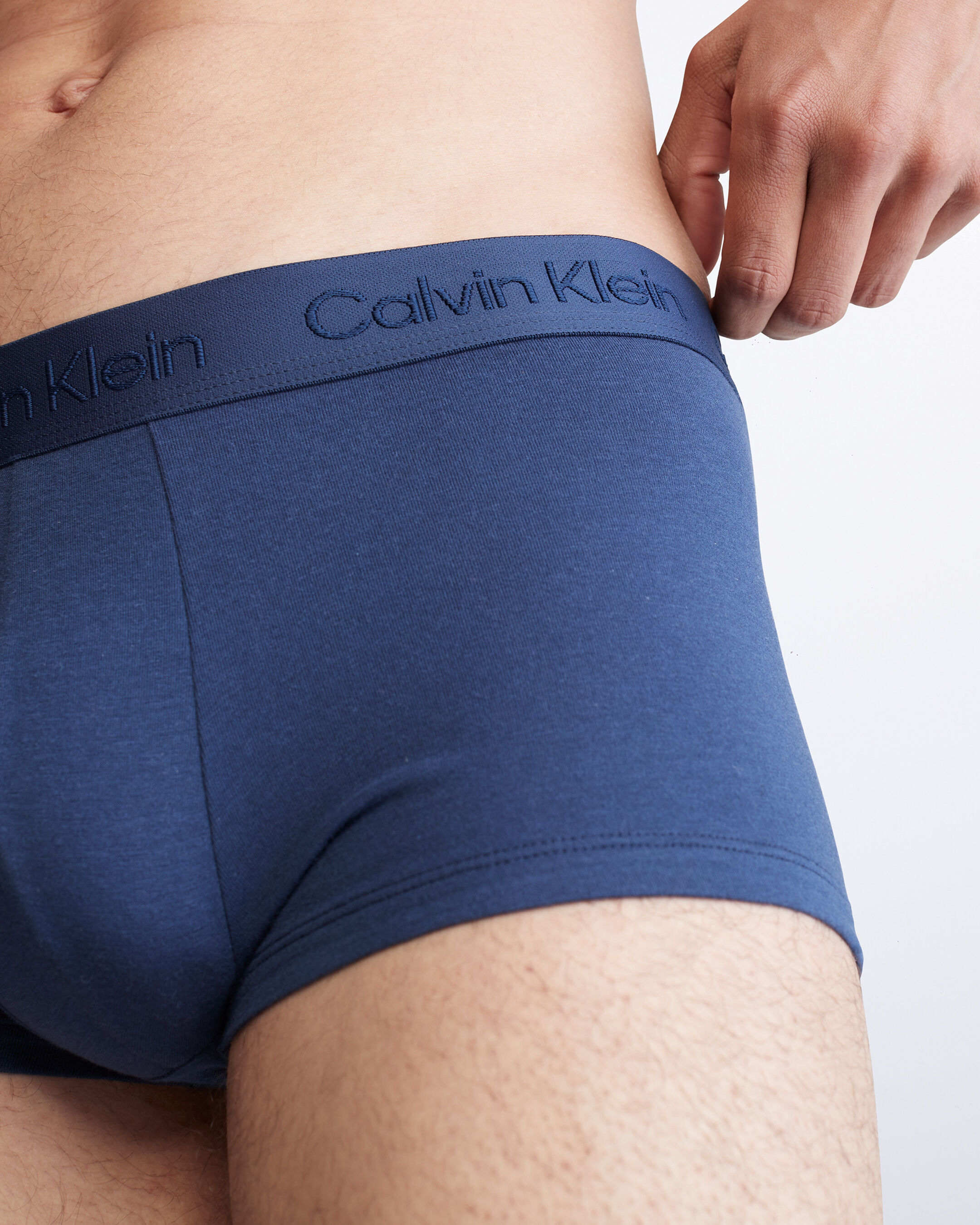 Calvin klein trunks best sale low rise