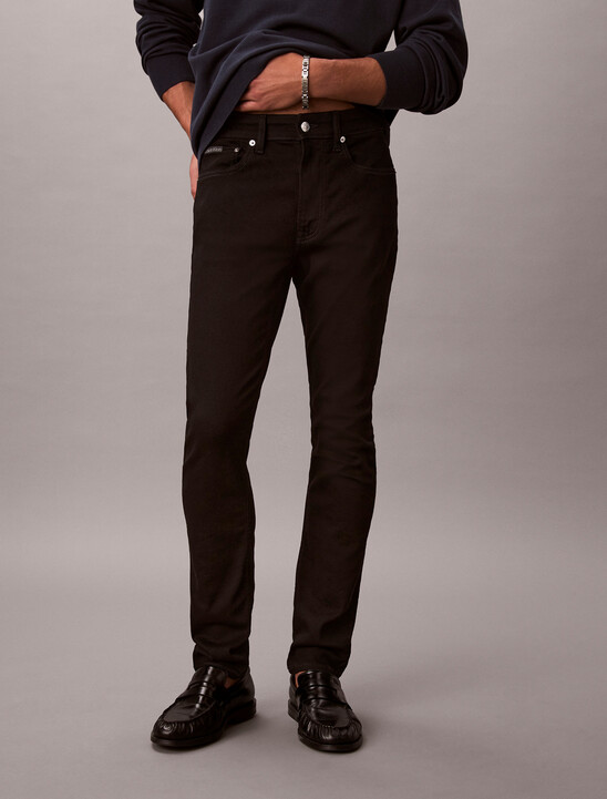 經典緊身黑色牛仔褲