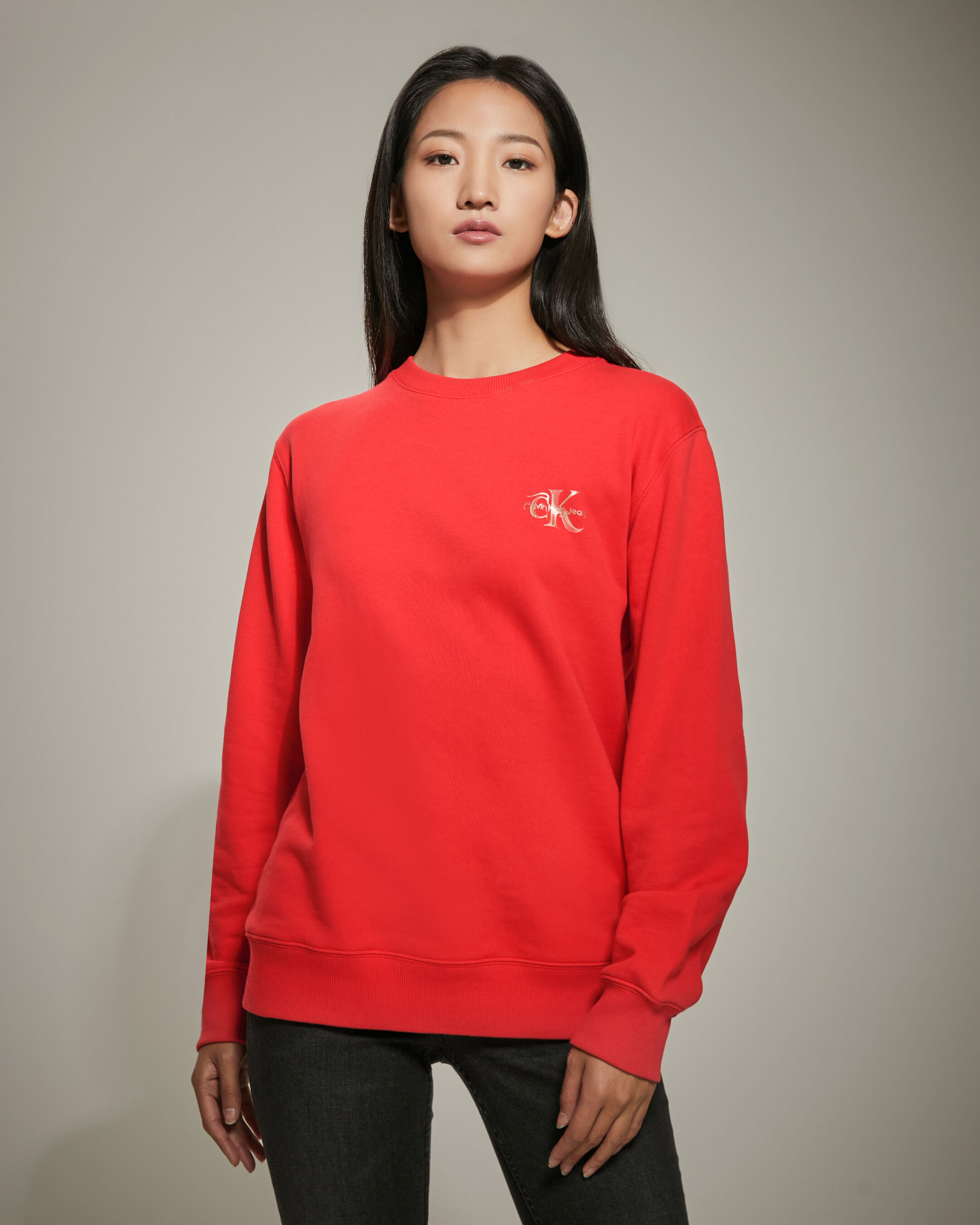 Women's red crew best sale neck sweatshirt