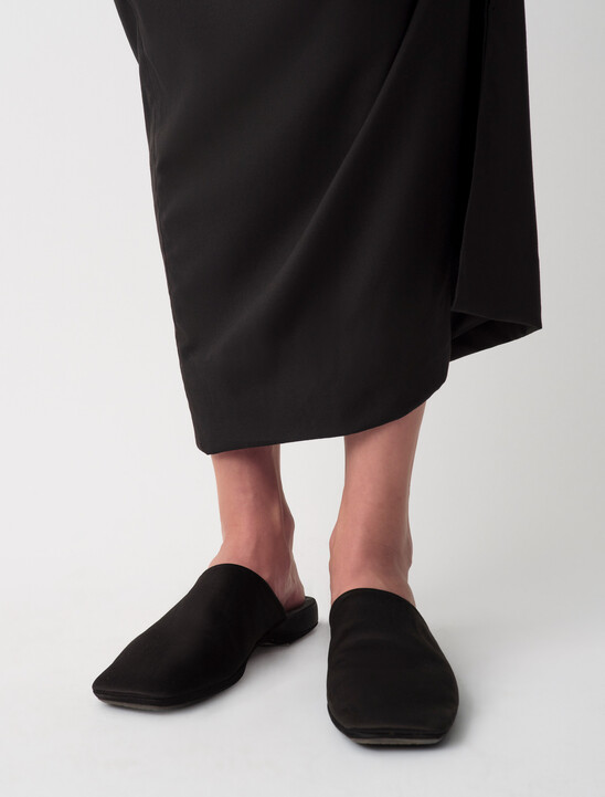 Hugh緞面絲質拖鞋