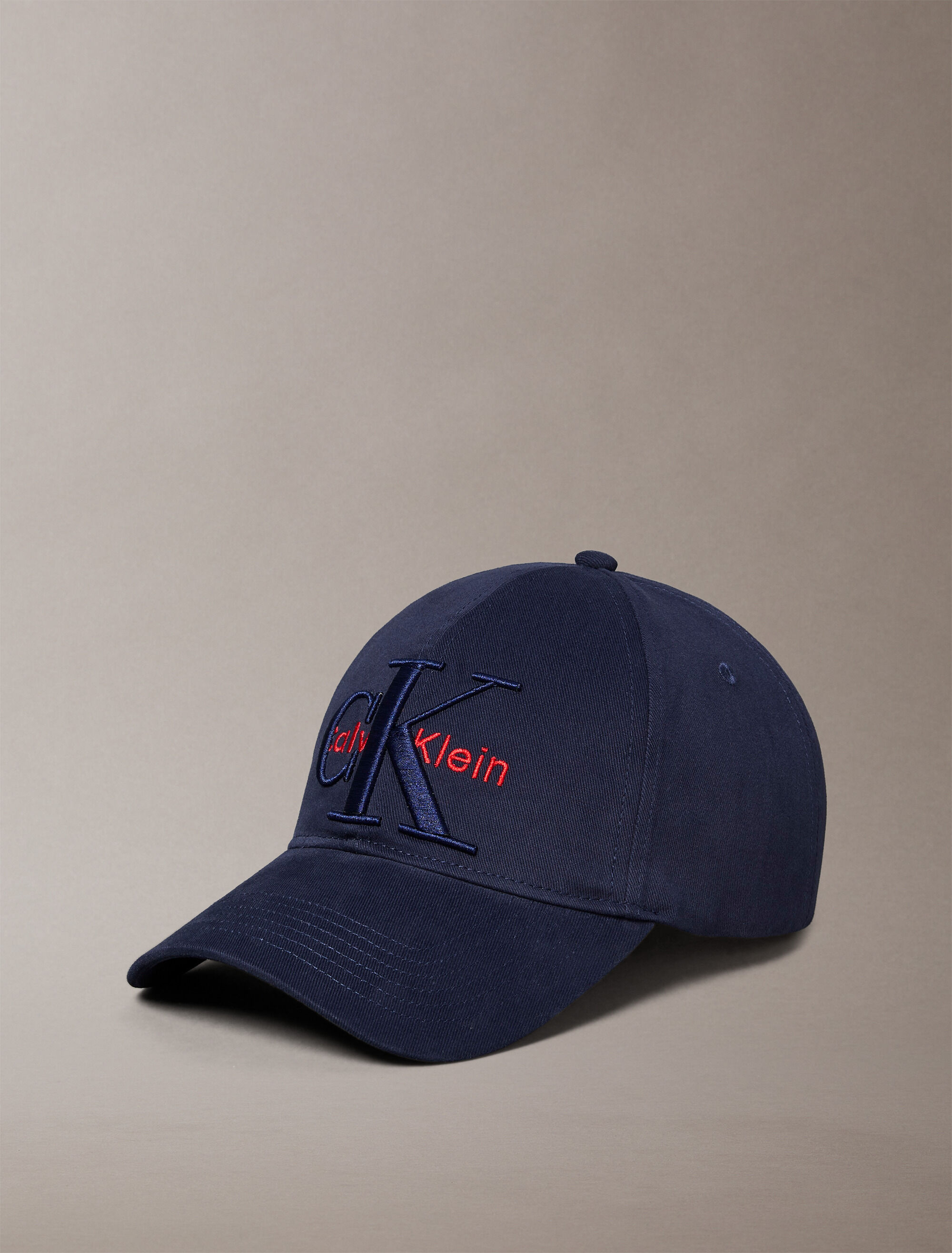 Caps + Hats | Calvin Klein Taiwan