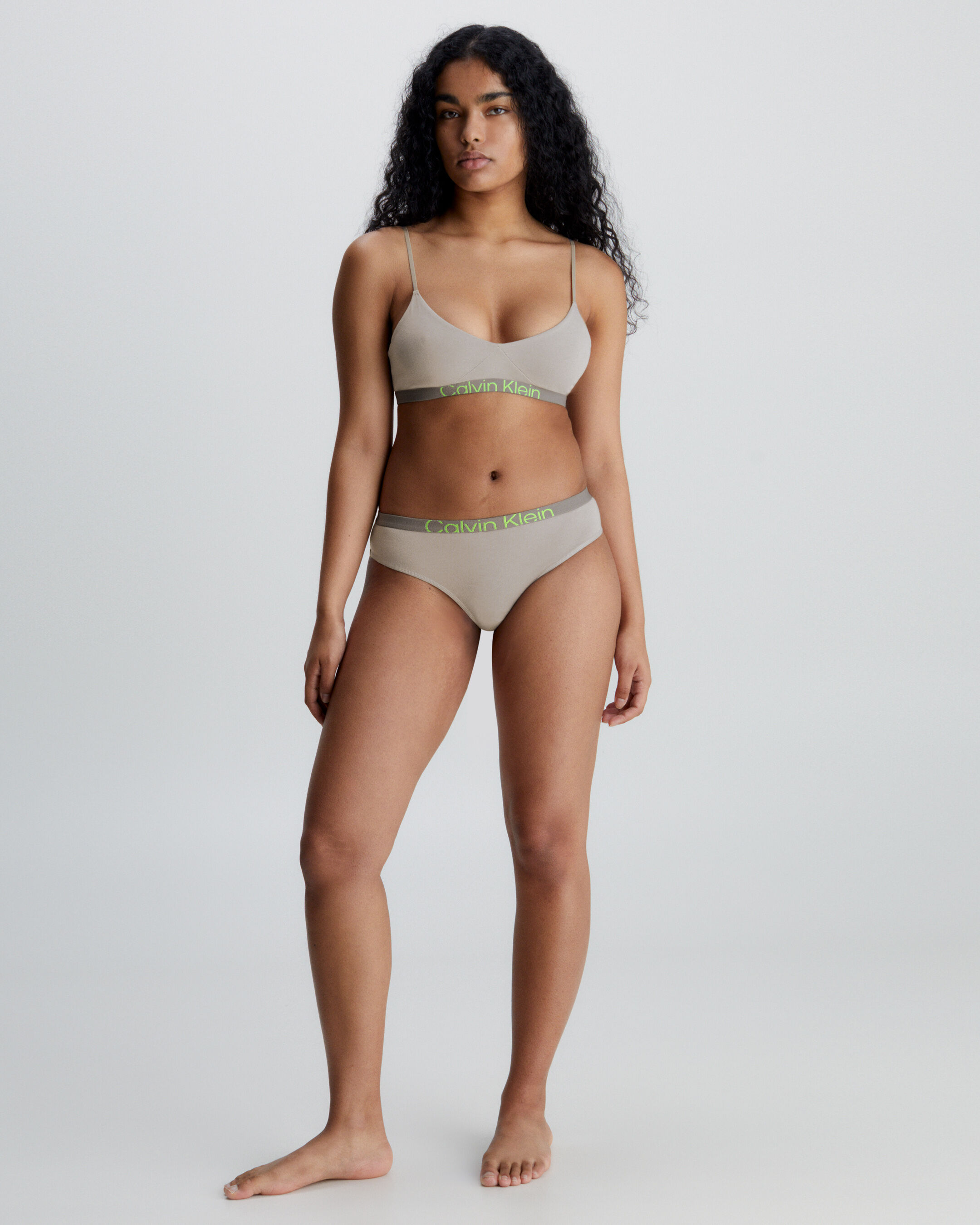 String calvin klein gris on sale