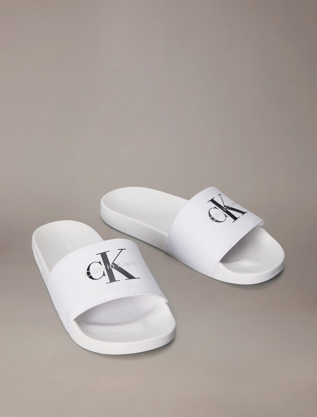 Canvas Logo Sliders, Bright White/Black, hi-res