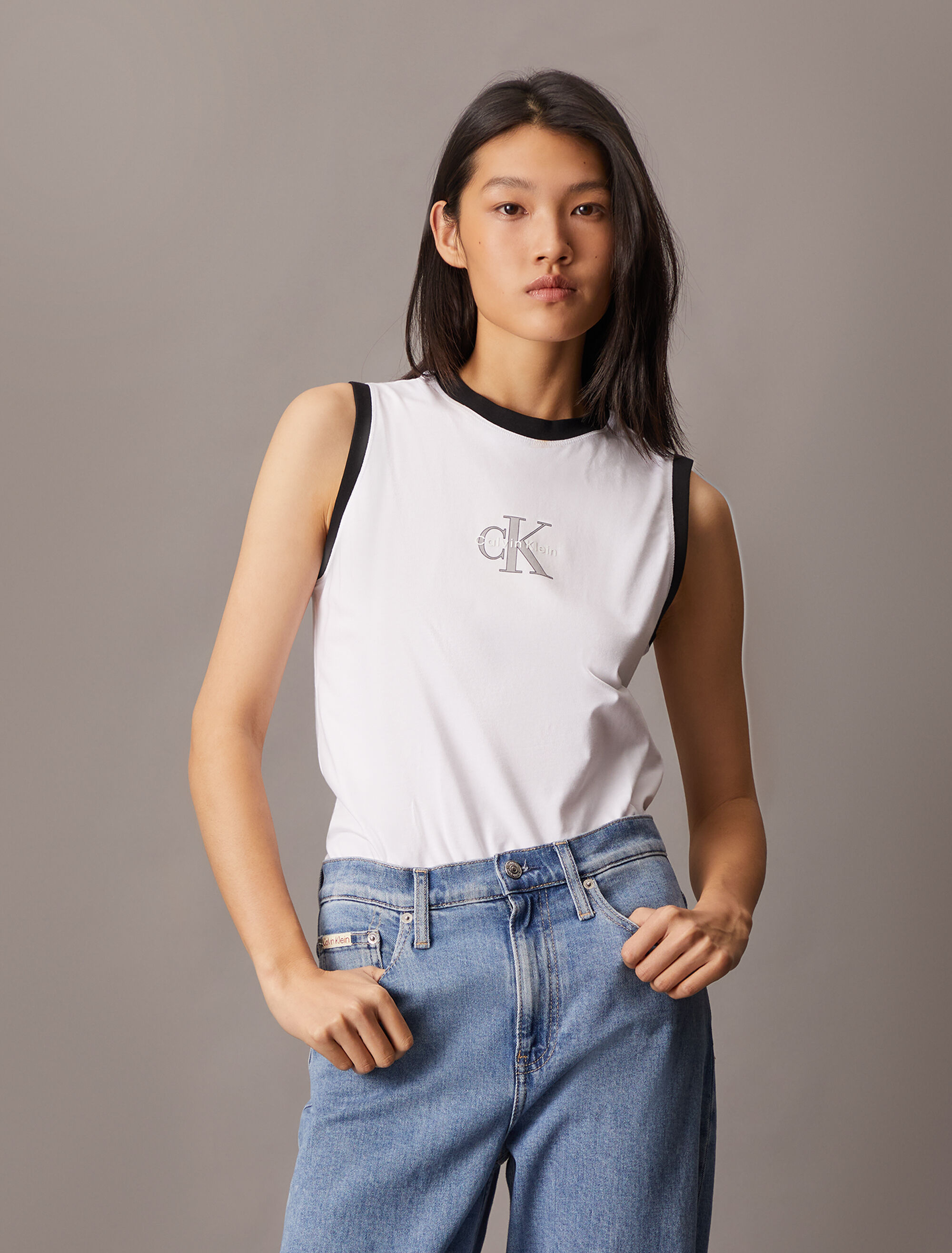 【楽ギフ_のし宛書】 Women's T-shirts | Calvin Klein Taiwan トップス