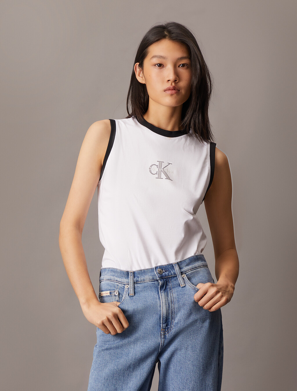 Monogram 修身背心, Brilliant White, hi-res
