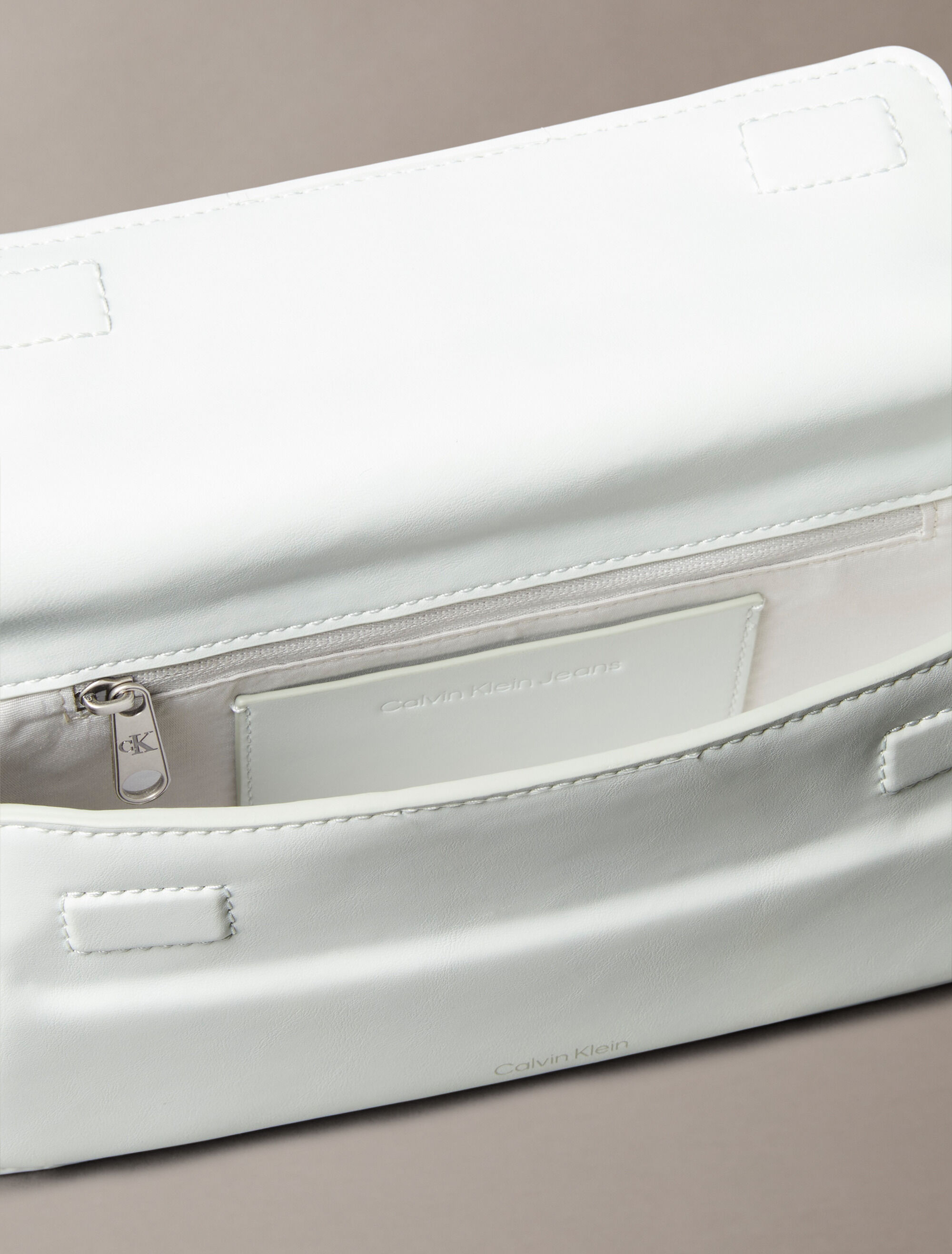 【カルバンクライン】CKJ W Crossbody Paper Leather Bag★人気 CK Paper Bag Leather Crossbody | yellow | Calvin Klein Singapore