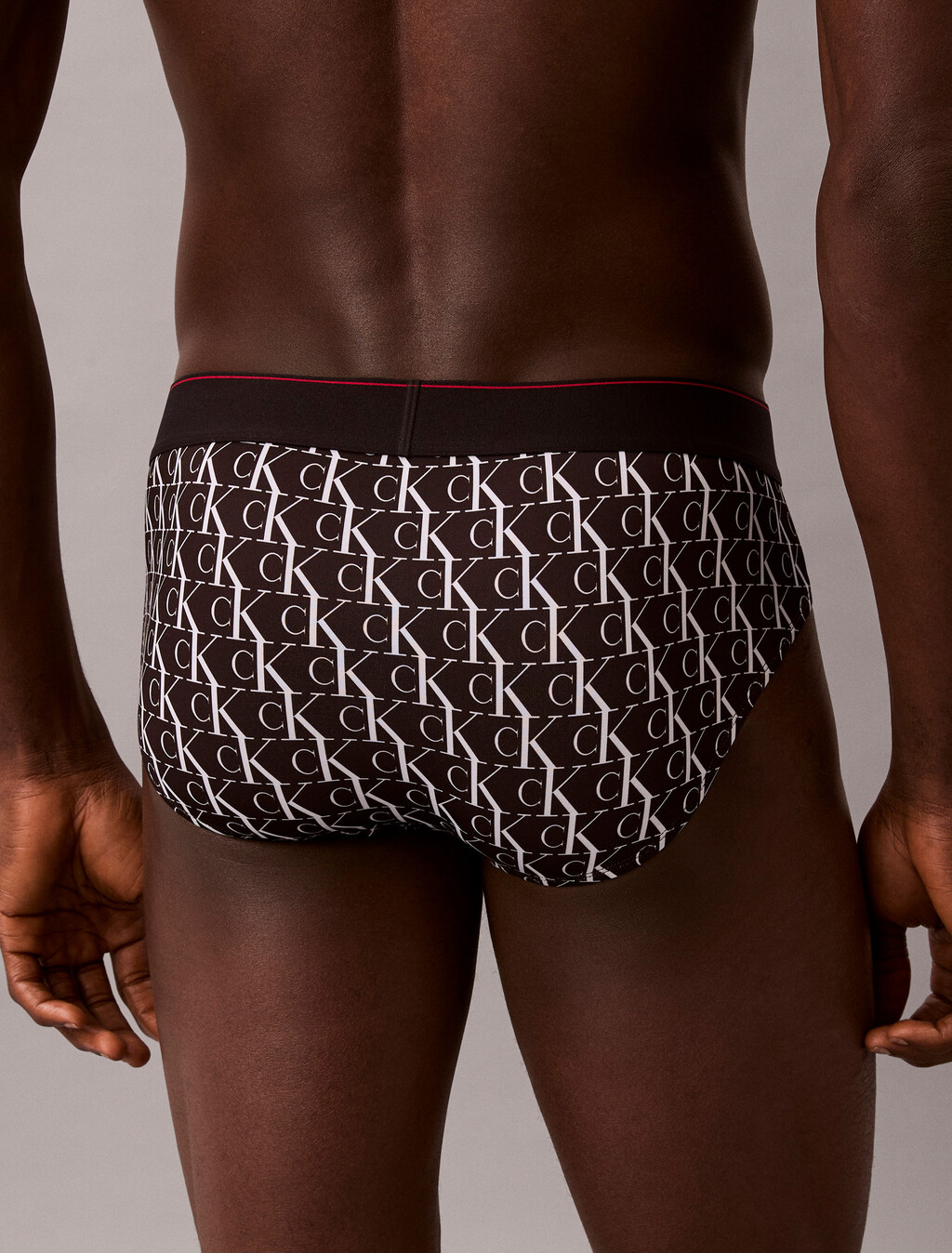 Monogram 超細纖維彈性低腰三角內褲, STEPPING LOGO BLACK, hi-res