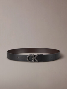 Monogram 標誌飾牌皮帶 35 公釐, BLACK TX/ BROWN, hi-res