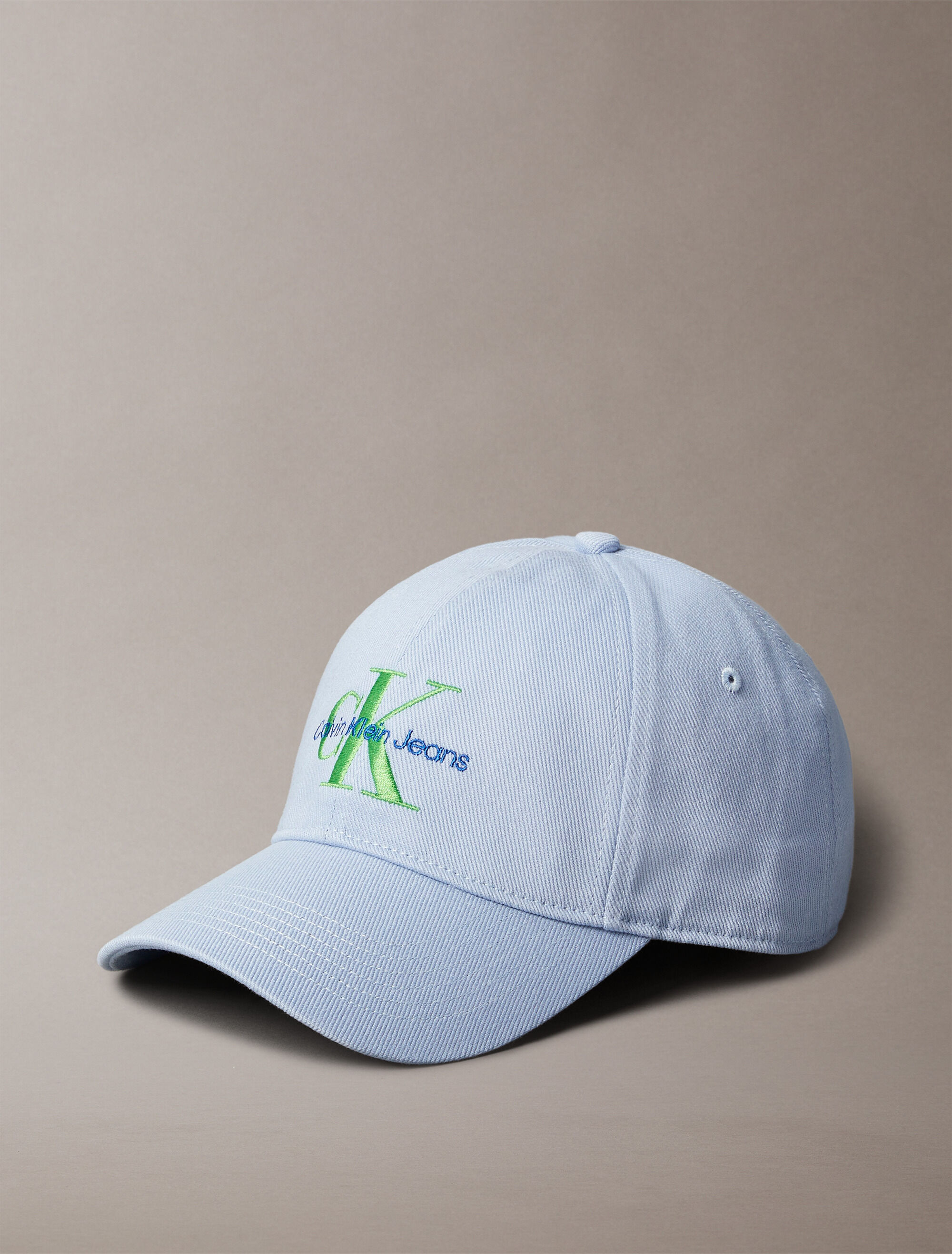 ★ ★ Unisex CKJ Monogram Baseball Cap 4K5026G LN Pink Calvin Klein Monogram Baseball Cap - JD Sports Malaysia