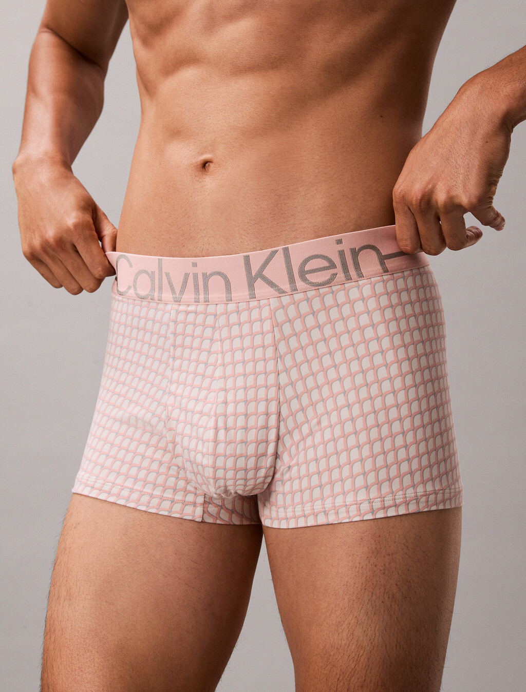 Icon Microfiber Stretch Metallic Low Rise Trunk, DECO SCALE WHITE SAND, hi-res