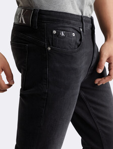 Distressed Body Skinny Jeans, Acd Black Dstr, hi-res