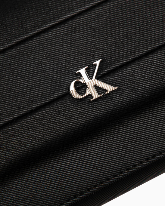 MINIMAL MONOGRAM 掛肩錢包