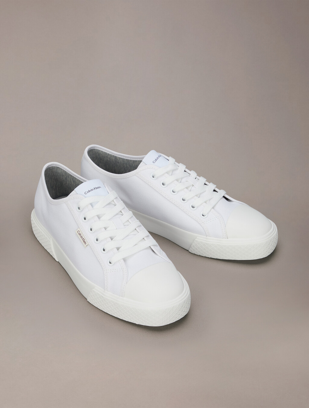 Alvaro - Cotton Canvas Logo Trainers, Triple Bright White, hi-res