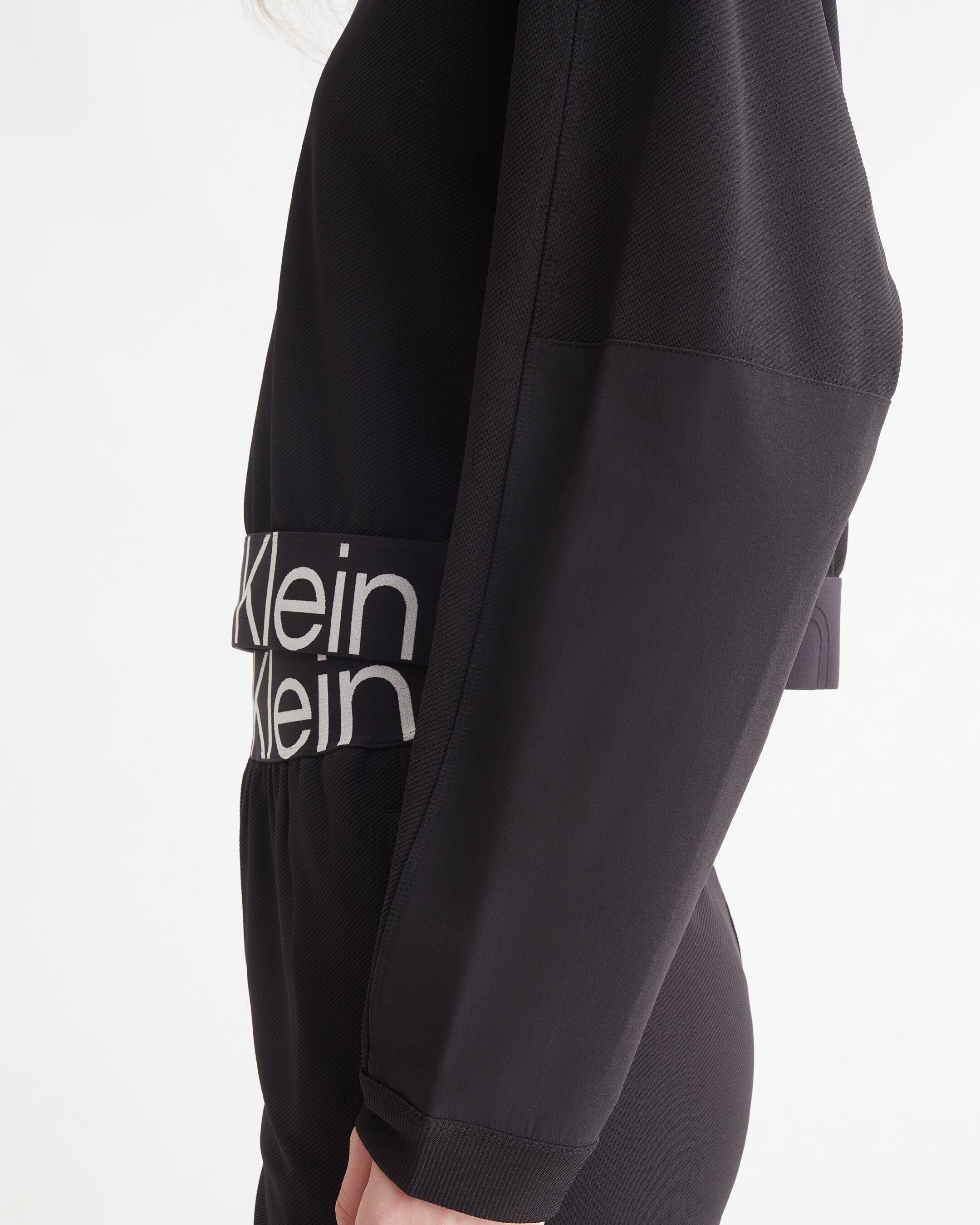 Calvin klein pullover hotsell sweatshirt