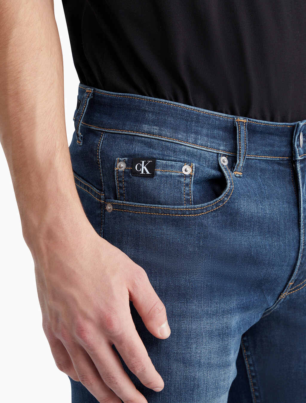 37.5 修身窄口牛仔褲, Denim Dark, hi-res