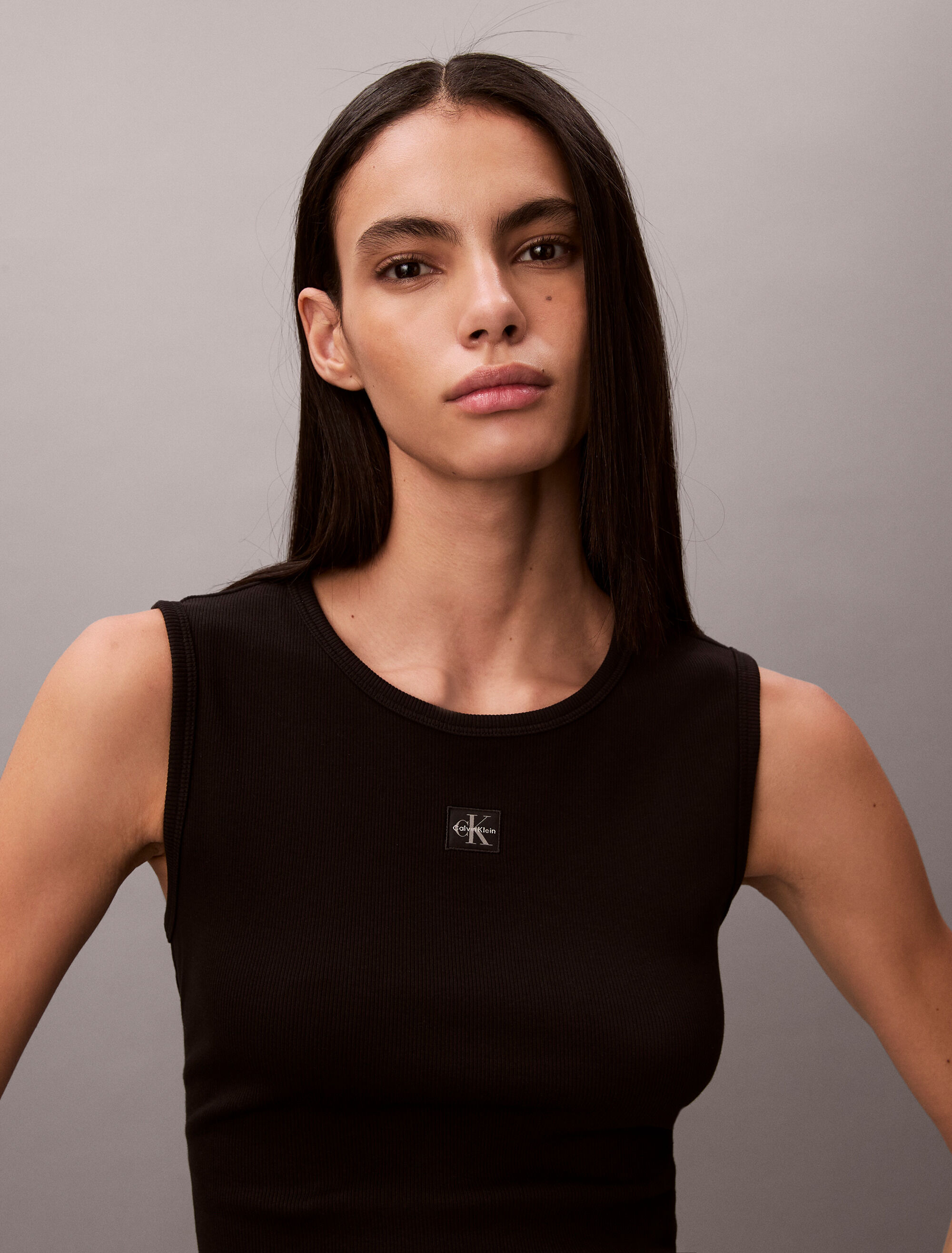 Monogram Label Cutout Tank Top | black | Calvin Klein Taiwan