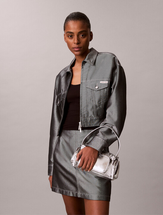 口袋金屬感尼龍小肩背包