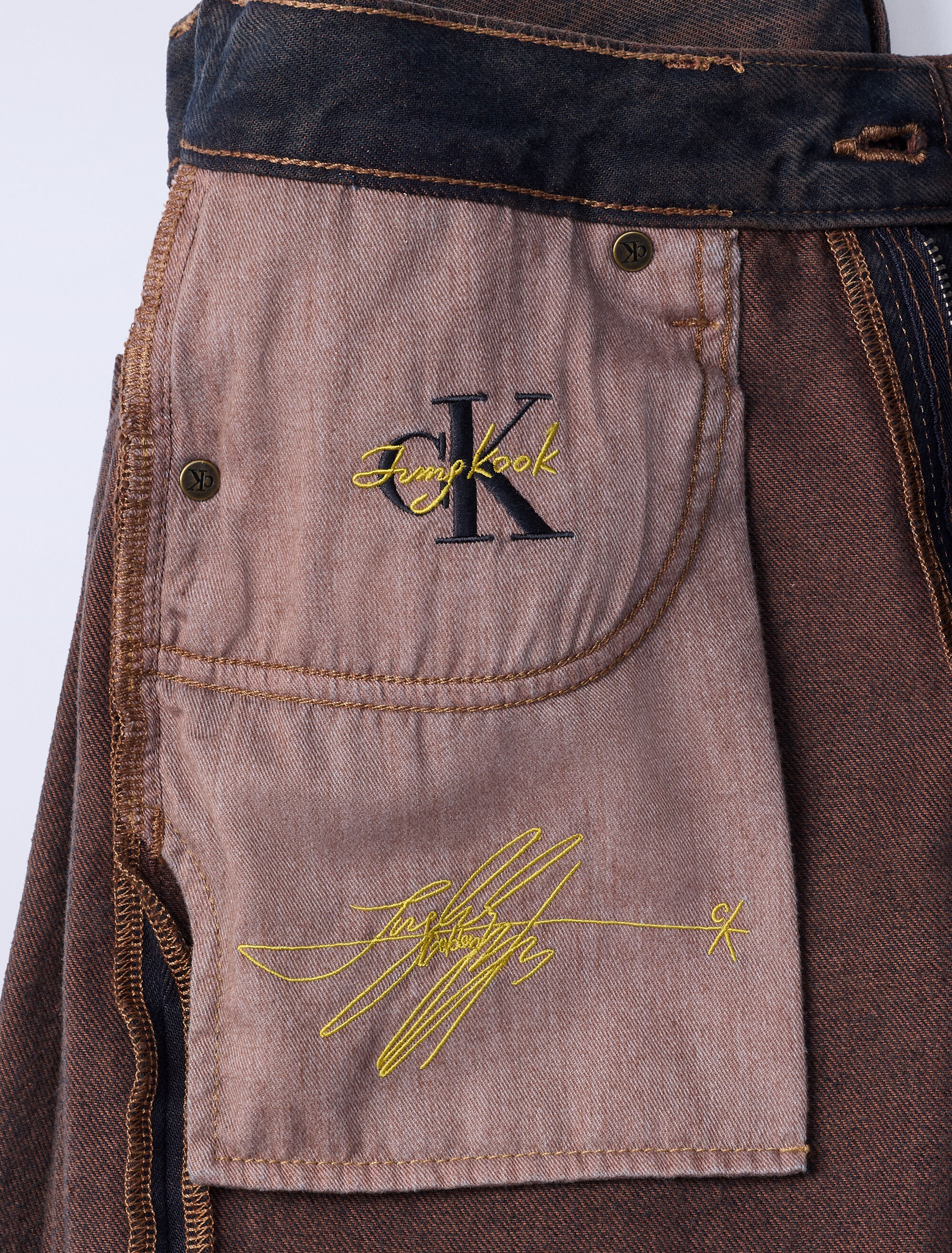 Jung Kook for Calvin Klein Baggy Jeans | black | Calvin Klein Taiwan