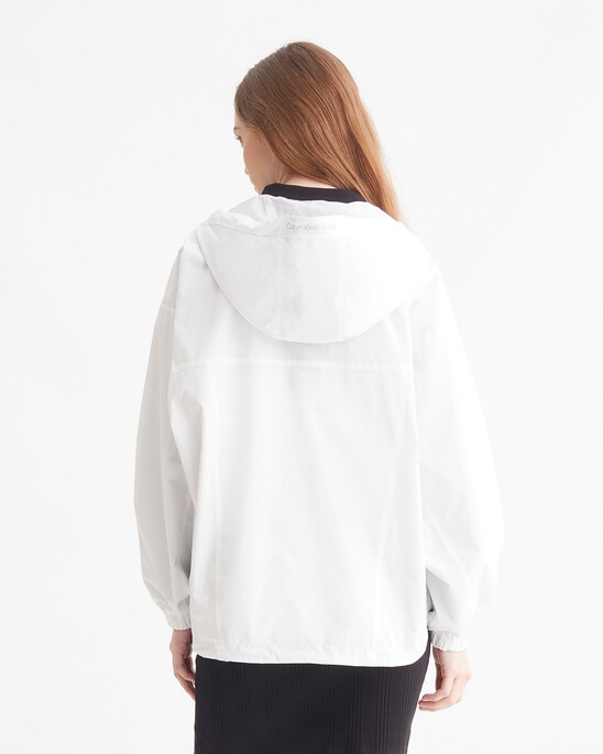 WINTER WHITES 風衣