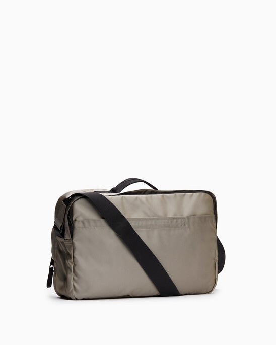 Sport Essentials 飛行包