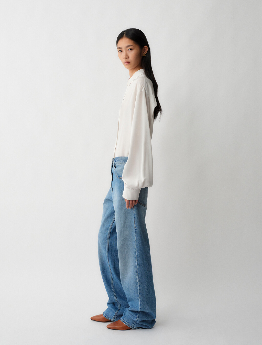 02 Low Rise Straight Jeans, Light Blue, hi-res