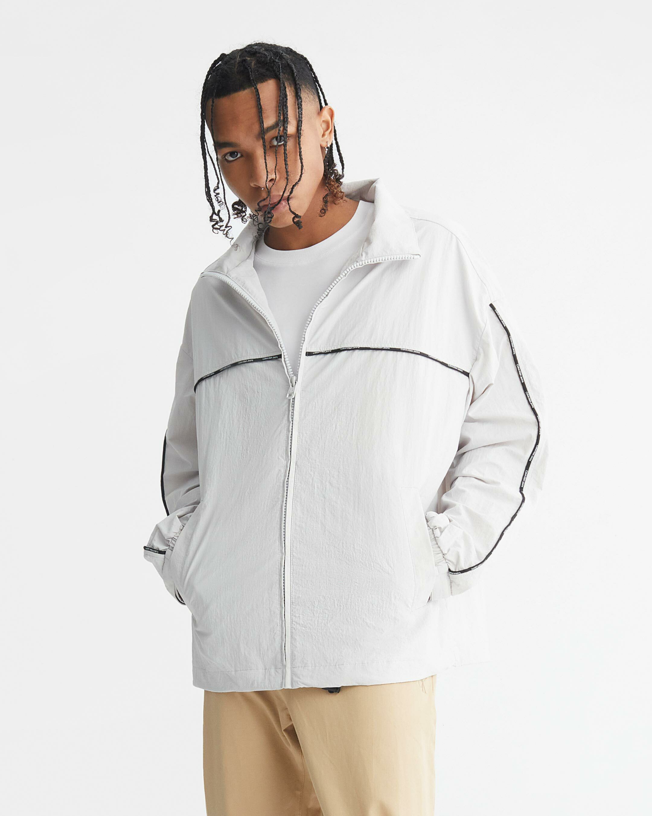 Calvin klein windbreaker online jacket with block logo