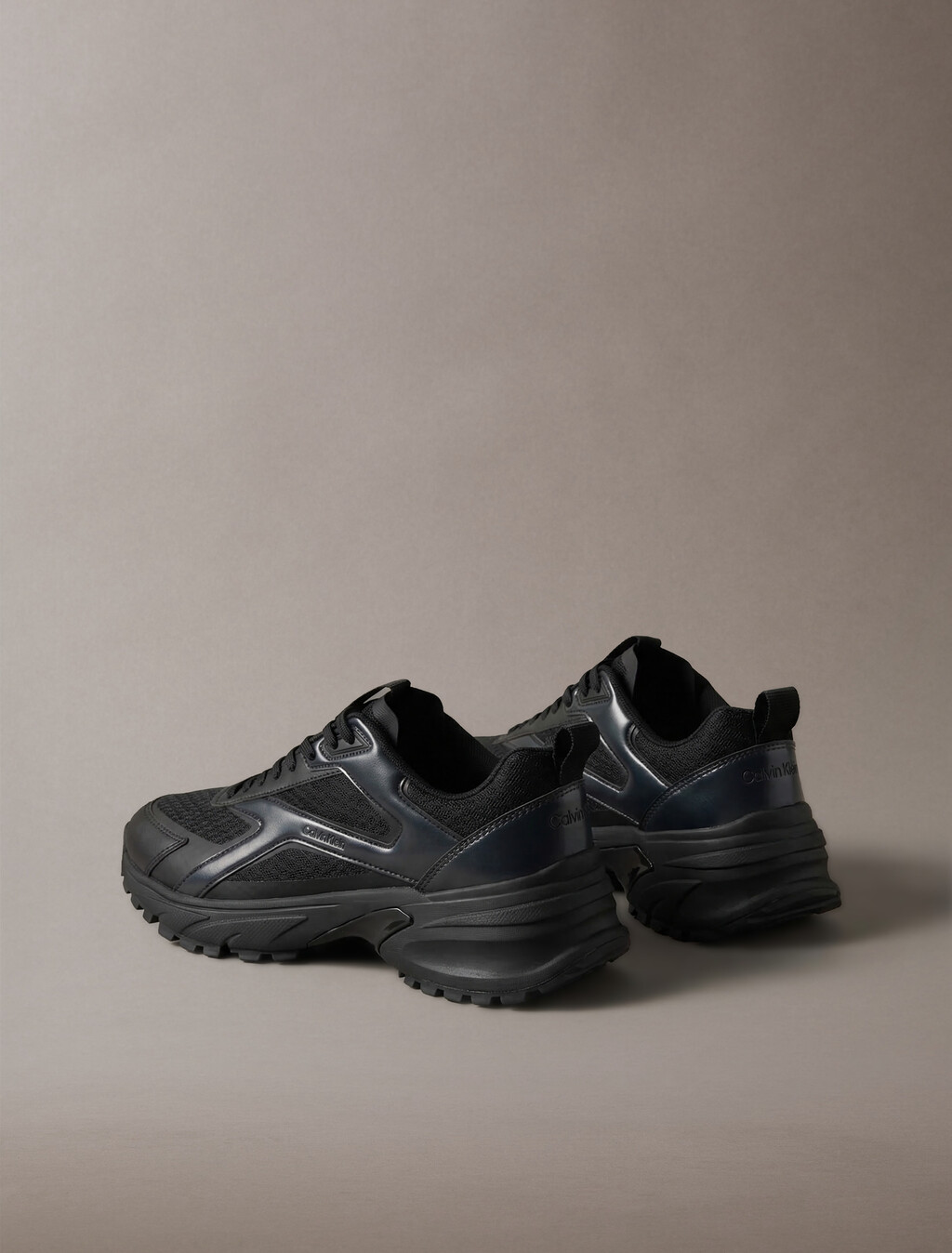 Knit and Metallic Runner Trainers, Triple Black, hi-res