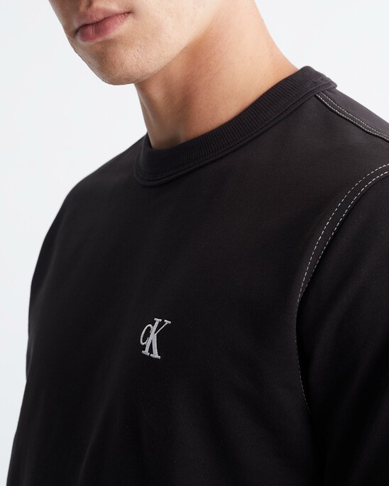 MODERN WORKWEAR 對比縫線 T 恤