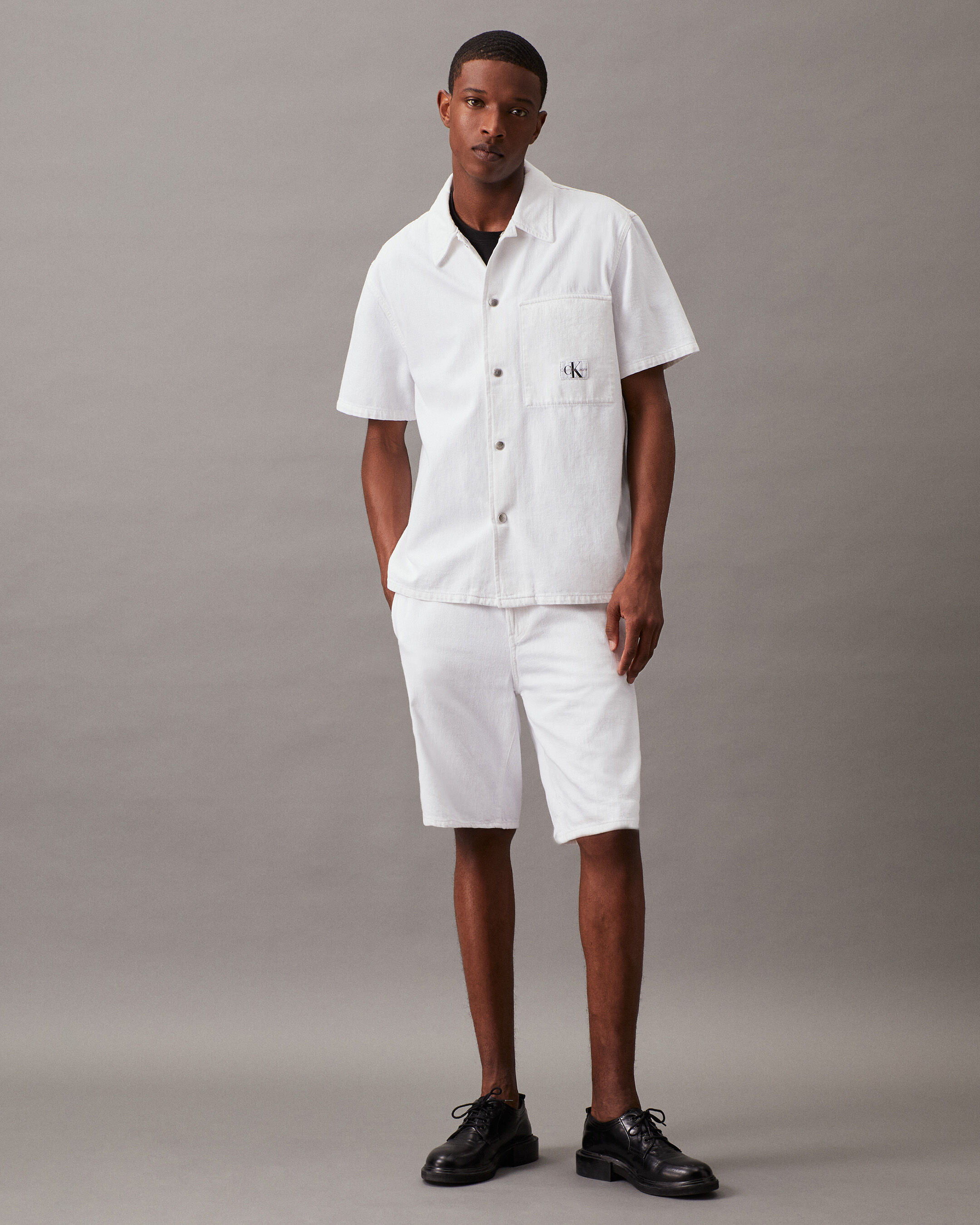 Tシャツ・カットソー   Men's White Denim Camp Short Sleeve Shirt J3257 726250118-dynamic1-pdp?fmt=