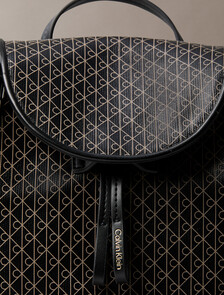 CK Emblem 迷你後背包, BLACK AOP, hi-res