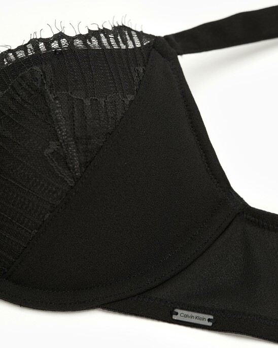 CK BLACK 幼線蕾絲塑形低 V 胸圍