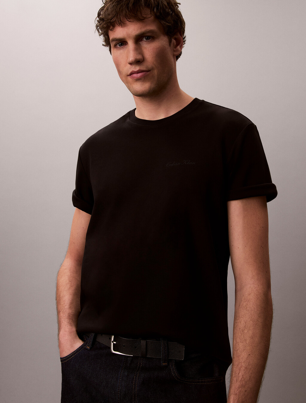 草書標誌圖案 T 恤, Black, hi-res