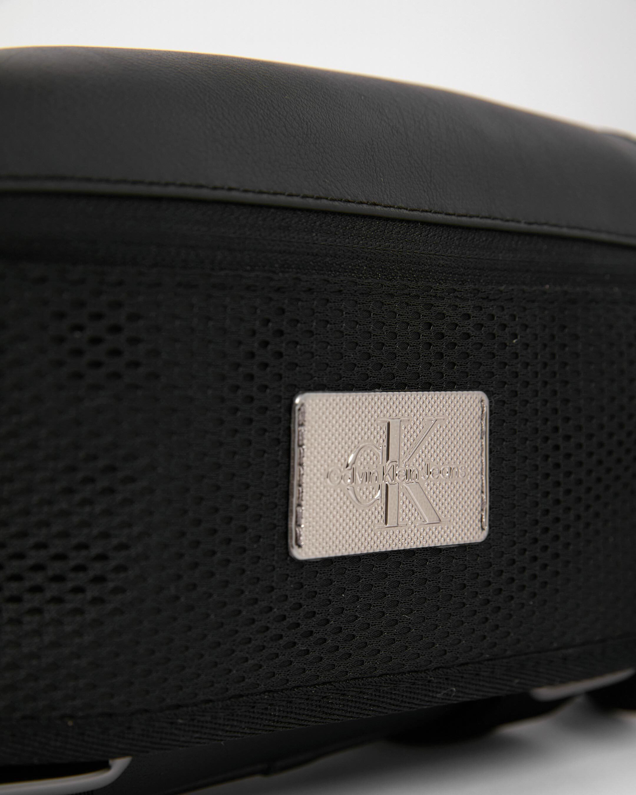 Calvin klein flex new arrivals camera bag