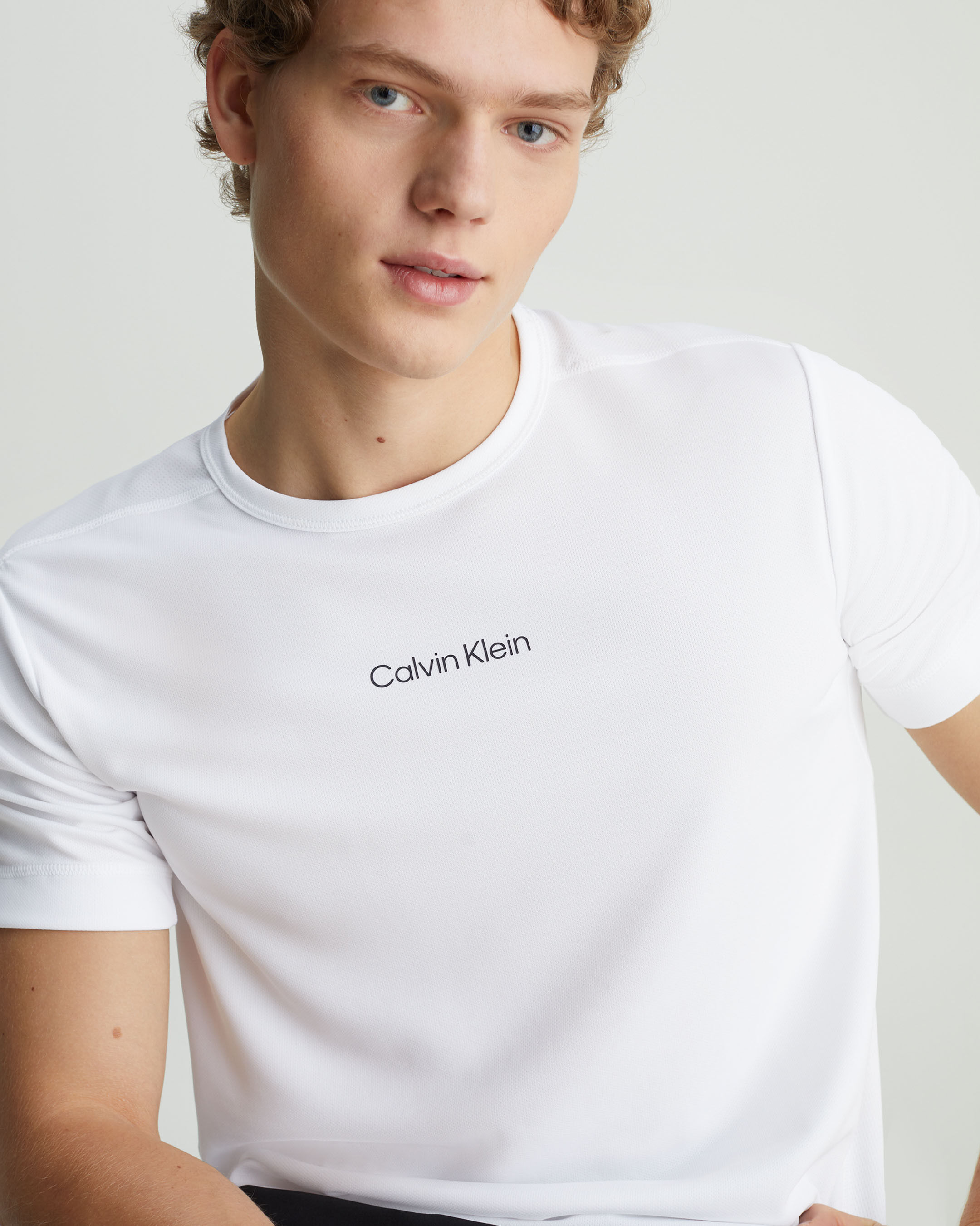 Calvin klein t shirt top small logo