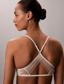 CK Black 婚紗托高深 V 胸罩, Antique White, hi-res