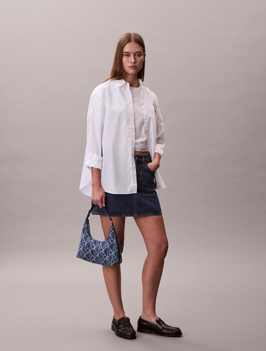 CK Emblem 牛仔肩背包